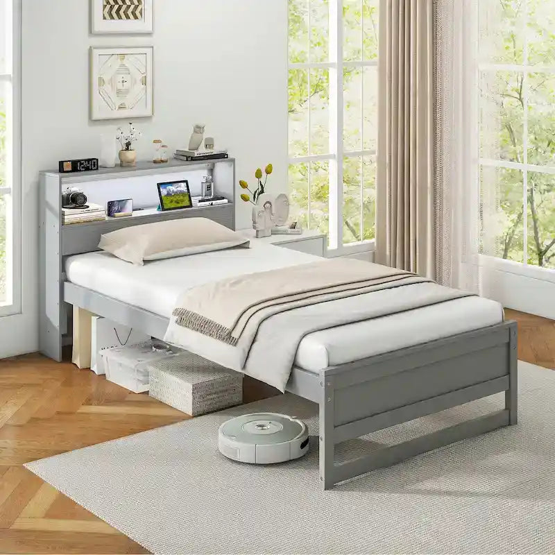 Cadre de lit double en bois avec tête de lit de rangement, station de charge et lumière LED, gris/blanc