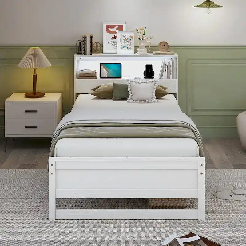 Cadre de lit double en bois avec tête de lit de rangement, station de charge et lumière LED, gris/blanc