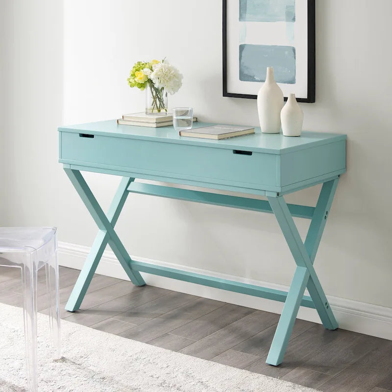 Bureau à plateau relevable de style campagne avec pieds en X, rangement dissimulé