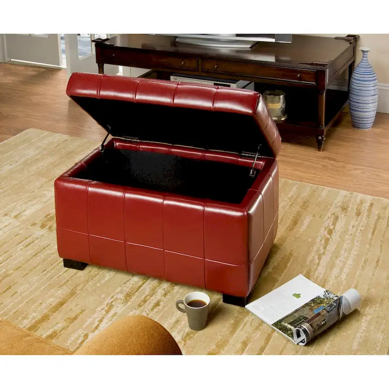 Banc de rangement en similicuir bicast matelassé rouge avec pieds en bois noir
