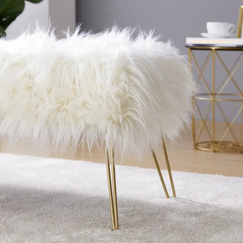 Banc long contemporain moderne en fausse fourrure Silver Orchid Nilsson