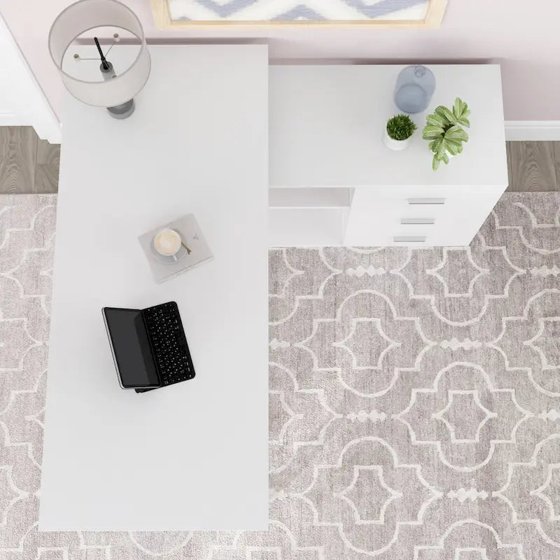 Bureau d'ordinateur blanc en L avec tiroirs de rangement et étagères