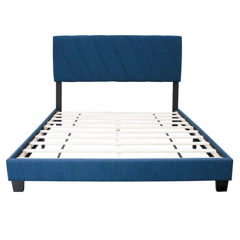 Lit plateforme Queen en lin bleu avec tête de lit capitonnée en diagonale