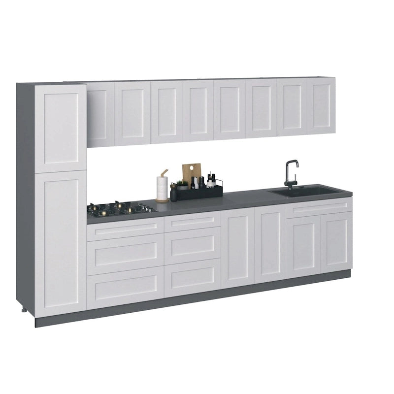Meuble de cuisine blanc mat de style Shaker avec éléments hauts et bas