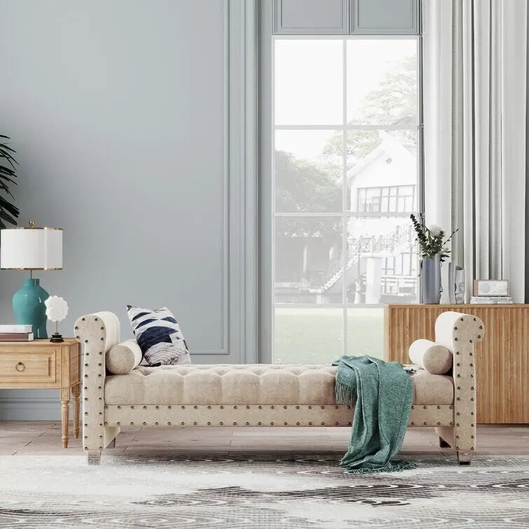 Banc Chesterfield rembourré en velours capitonné avec pieds en acrylique, beige