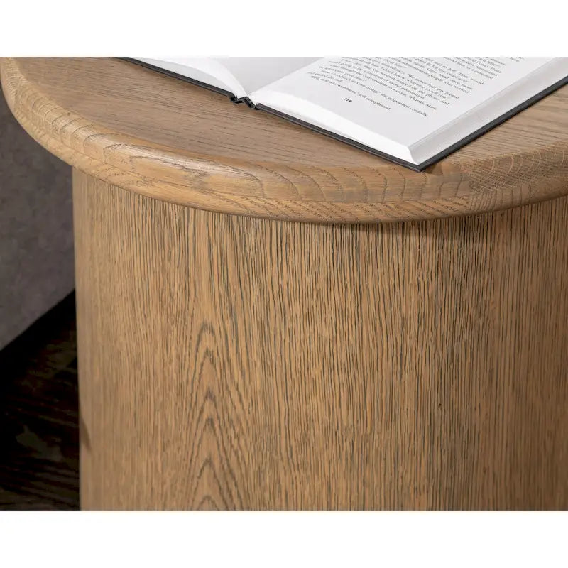 Table d'appoint ronde en placage de chêne avec plinthe marron - Style moderne et minimaliste